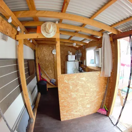 Karavan Aida Zivogosce