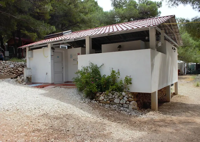 אתר קמפינג Karavan Aida *