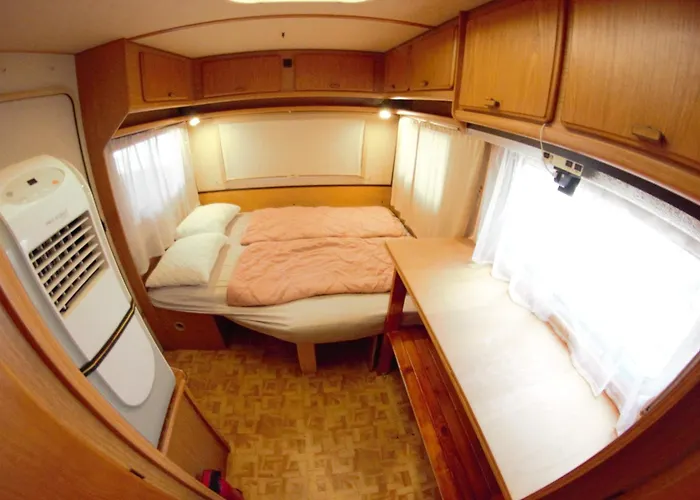 Karavan Aida זיווגוסצה