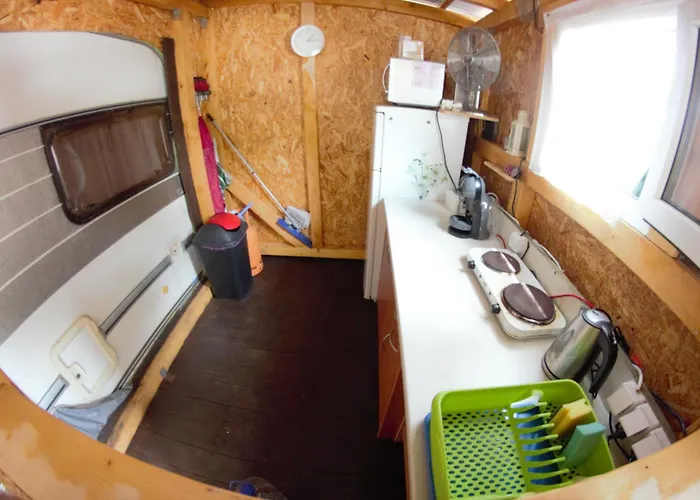 Karavan Aida אתר קמפינג