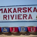 אתר קמפינג Karavan Aida *