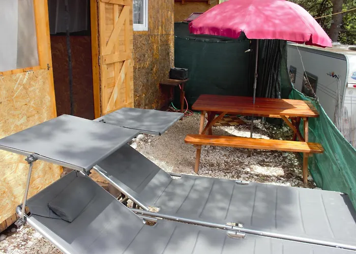 Karavan Aida Zivogosce