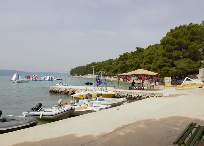 Kemp Karavan Aida Živogošće