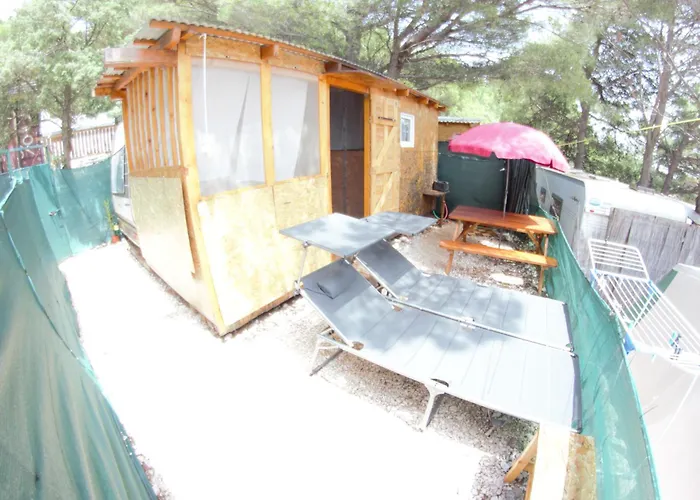 Karavan Aida Campsite Zivogosce
